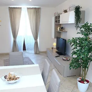 Garibaldi Suites & Appartamento Aeroporto di Catania Fontana Rossa